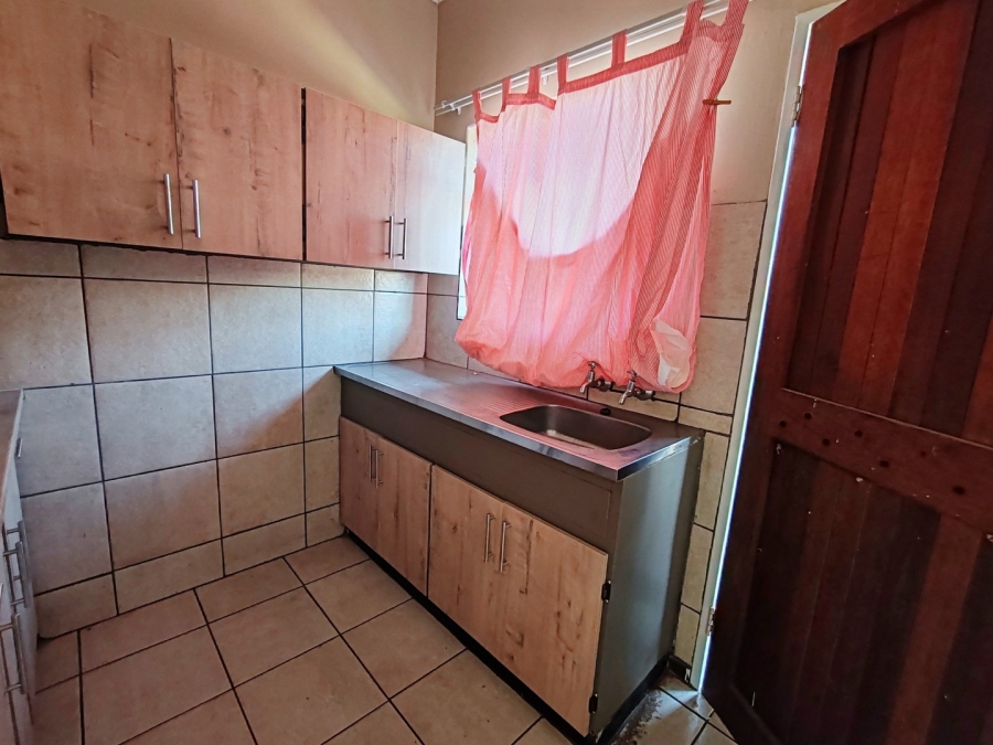 2 Bedroom Property for Sale in Potchefstroom North West